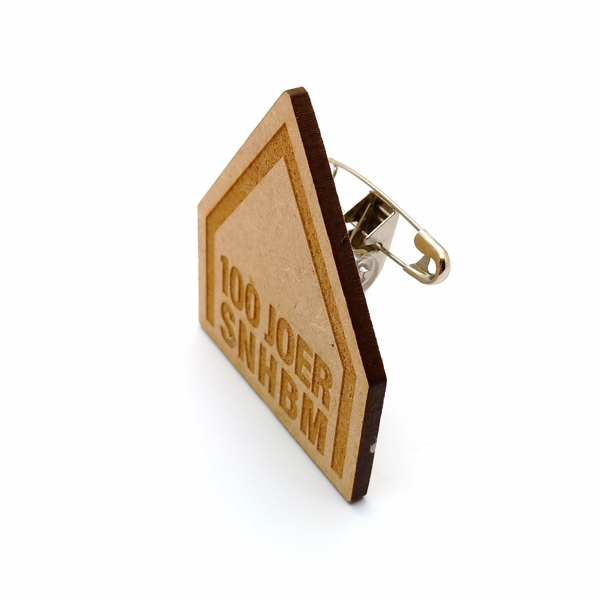 Badge, recycled wood fibers - natural