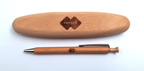 images/productimages/small/24-04-10-beukehouten-pennendoos-met-pen-2-.jpg