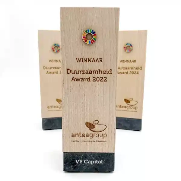 images/productimages/small/blok-trofee-met-sokkel-antea-group-2.webp