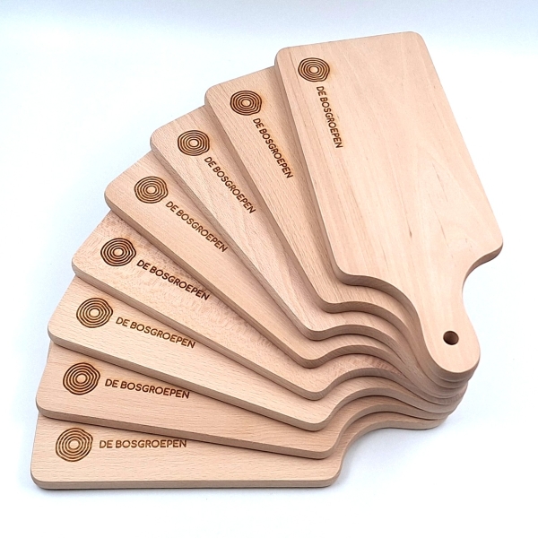 planche à pain (30 x 13,5 x 1,6 cm) - bois de hêtre FSC 100%.