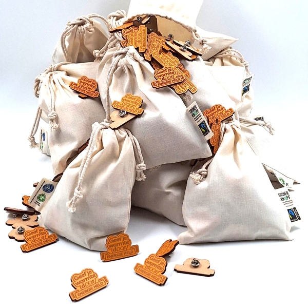 Pin, gerecycled hout - eigen kleur