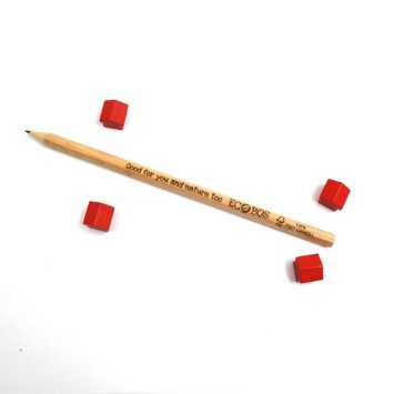 wooden hotel - ca. 12x13x12 mm - red